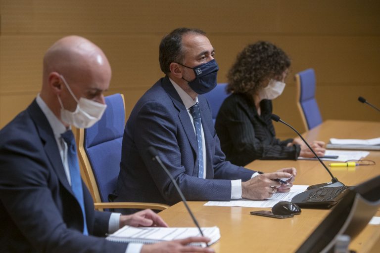 Cvirus.- Comesaña ratifica que prevé reabrir el ocio nocturno a mediados de junio tras «un par de pruebas» en mayo