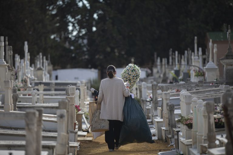 Un nuevo fallecido eleva a 2.395 las víctimas de la pandemia en Galicia