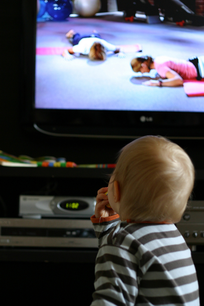 Un informe advierte de que ninguno de los canales infantiles y juveniles de operadoras de TV ofrece contenido en gallego