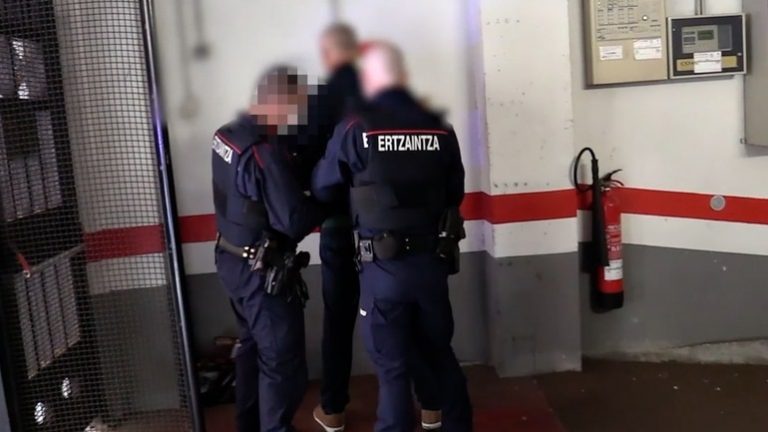Desarticulada una organización criminal dedicada a estafas en casinos de toda España, entre ellos el de A Coruña