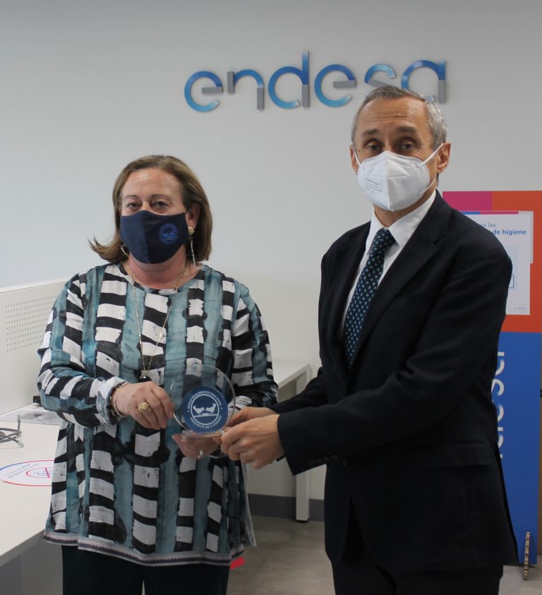 Endesa dona 25.000 euros al Banco de Alimentos Rías Altas para auxiliar a personas vulnerables