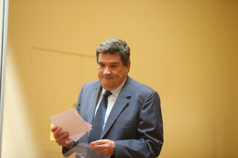 El Gobierno se propone elevar la base máxima de cotización de manera gradual a lo largo de 30 años