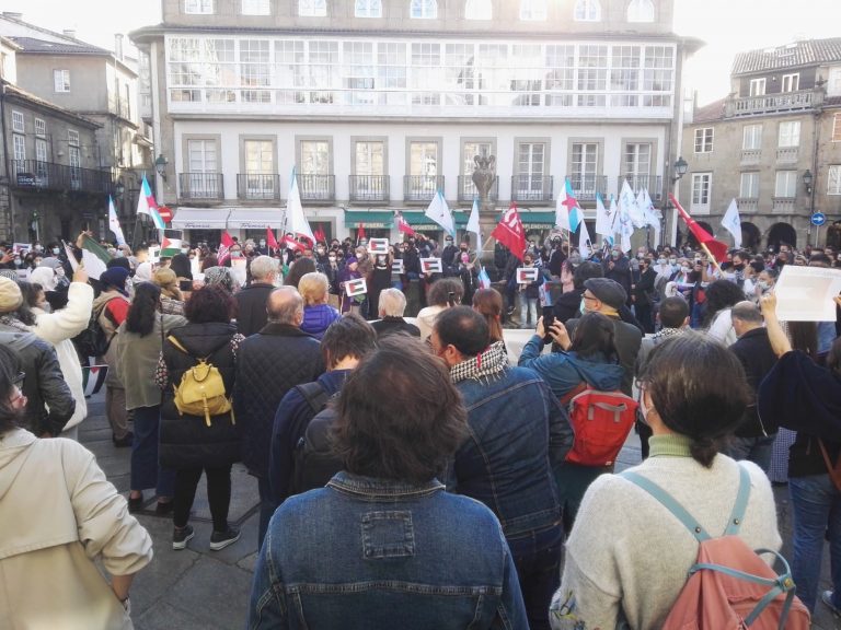 Más de 25 localidades gallegas acogen concentraciones en solidaridad con Palestina
