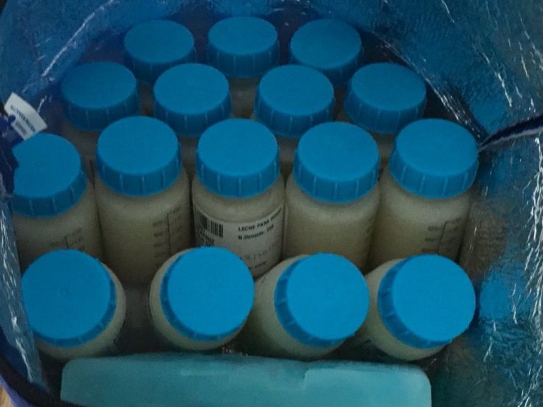 La pandemia aumentó la solidaridad de leche materna: 274 litros en 2021 y 350 donantes apuntadas en el Banco de Santiago