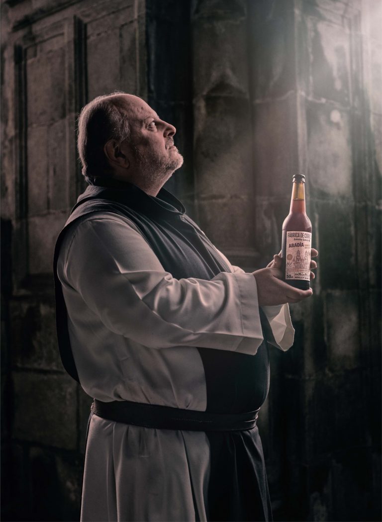 Estrella Galicia presenta su primera cerveza de Abadía, tributo al Monasterio de Sobrado dos Monxes