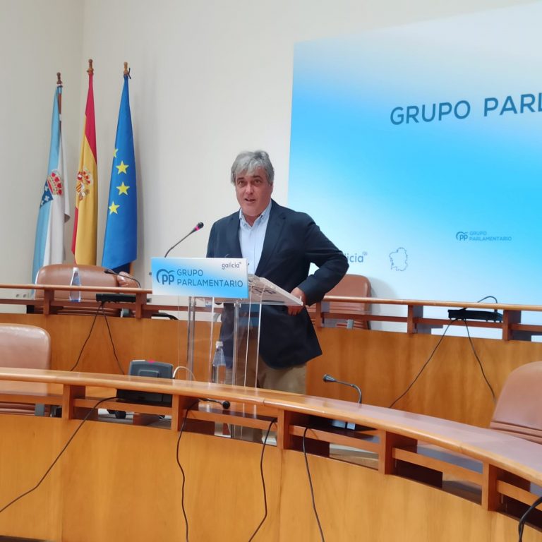 Puy, sobre si Feijóo optará a un nuevo mandato, recurre a la «filosofía» del Atlético y aboga por ir «partido a partido»
