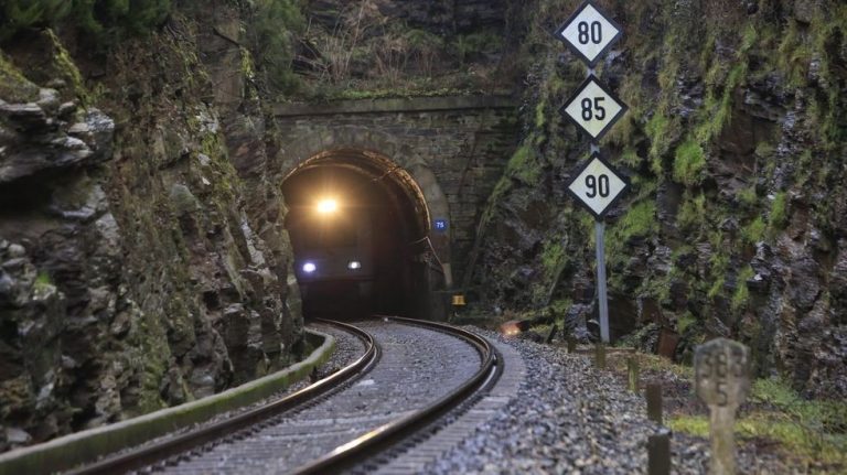Adif adjudica por más de 50 millones de euros la construcción del nuevo túnel de Oural, en la provincia de Lugo