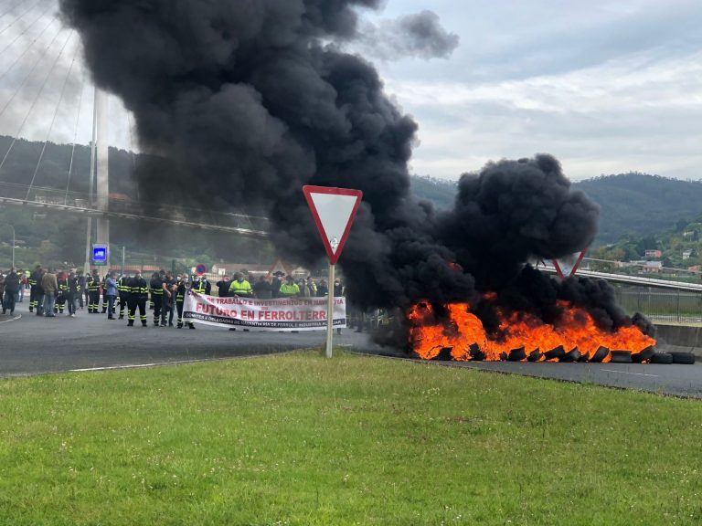 Los trabajadores del naval de Ferrol vuelven a la calle: «No es un problema del naval, es de la comarca y su industria»