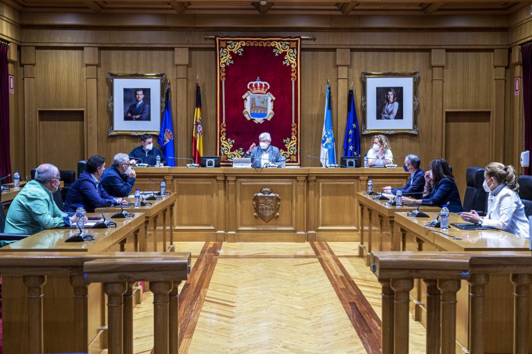 La Diputación de Ourense aprueba un millón de euros para ayudas a ayuntamientos y entidades sociales y deportivas