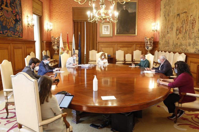 La Diputación de Pontevedra destina 1,6 millones de euros a mejoras de  viales de seis municipios de la provincia