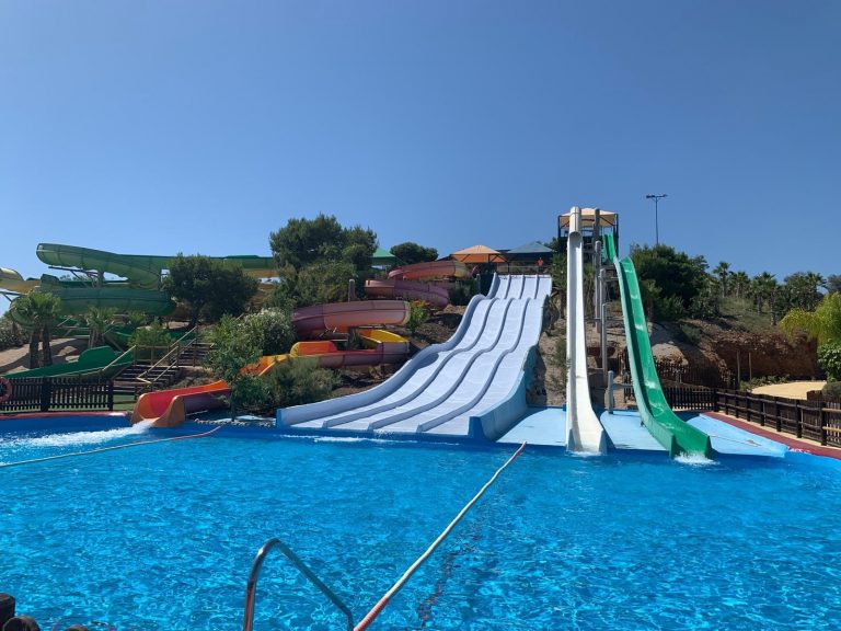 Galicia permite la reapertura de parques acuáticos y equipara el horario de cierre de salas de juego con la hostelería