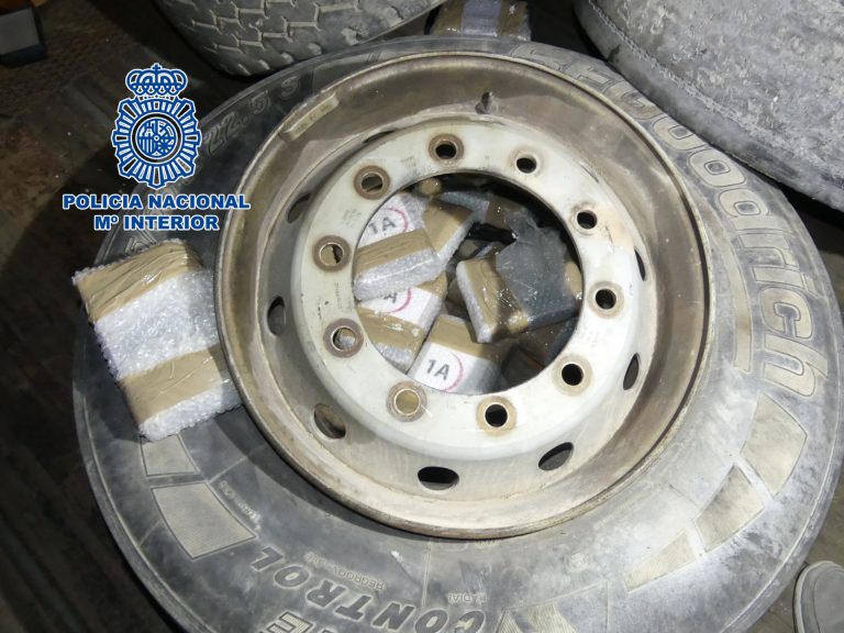 La Policía Nacional de Lugo colabora en operación con 32 kilos de cocaína intervenidos en ruedas de un camión en Almería
