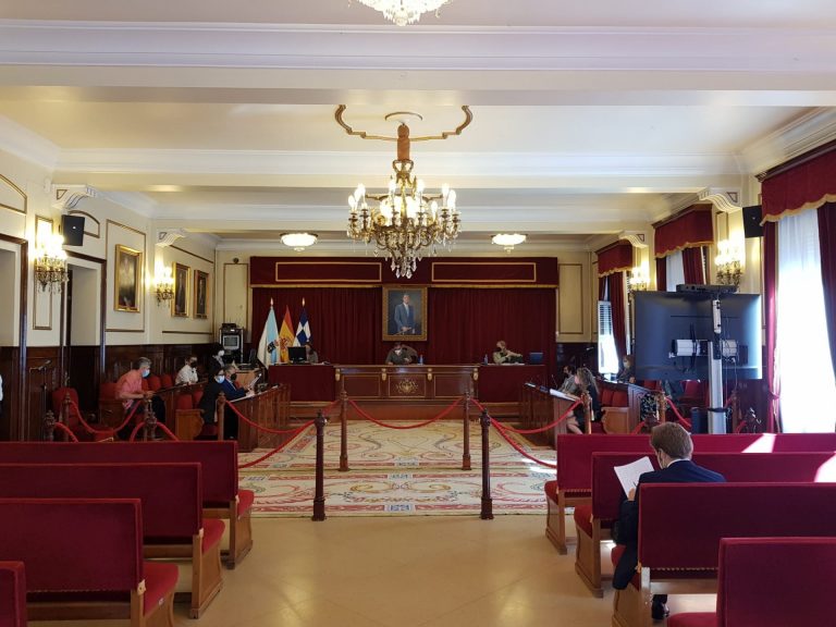El pleno de Ferrol aprueba por unanimidad reclamar la construcción del dique seco cubierto para Navantia
