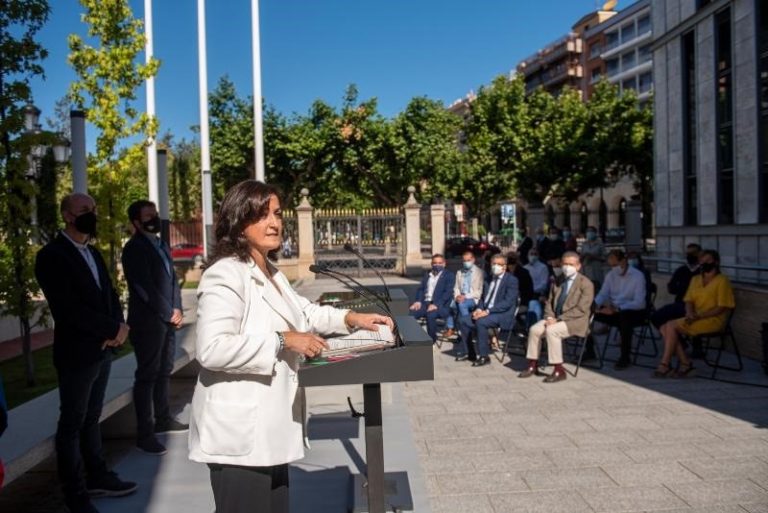 Feijóo participa en Logroño en la firma de la declaración de cooperación de las comunidades del Camino