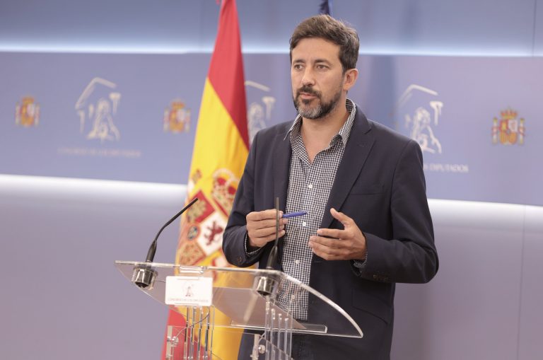 Gómez-Reino achaca la posible vuelta de Galicia en Común al Parlamento gallego al «buen trabajo en el Gobierno estatal»