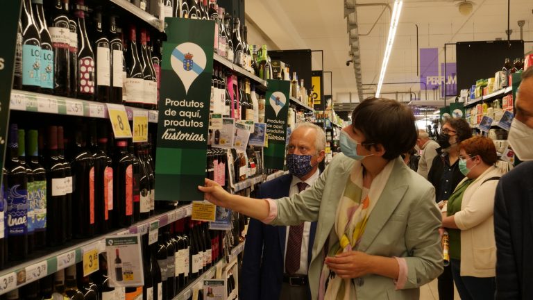 Pontón reivindica la unión entre supermercados y productores como «aliados» para comercializar alimentos locales