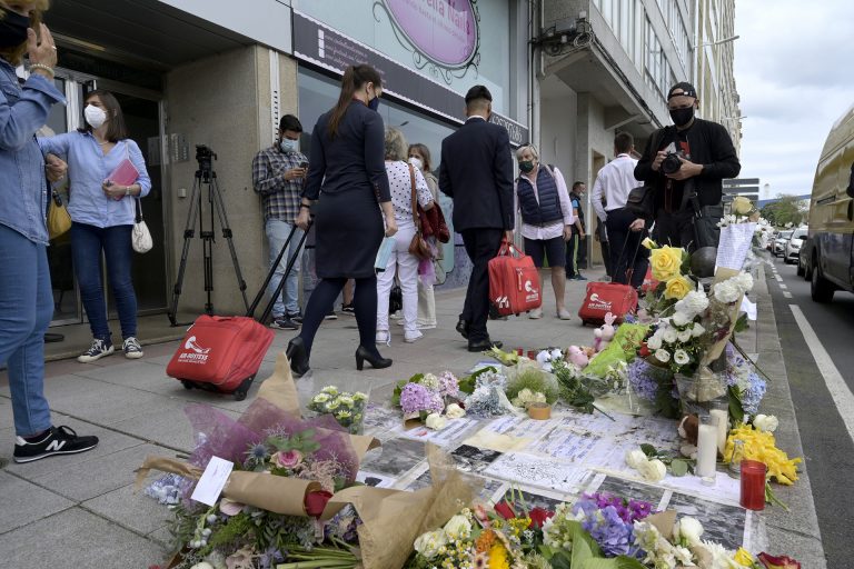 Pontón subraya que el crimen de Samuel se trata de un asesinato «con tintes homófobos» y pide no descartar «ninguna vía»