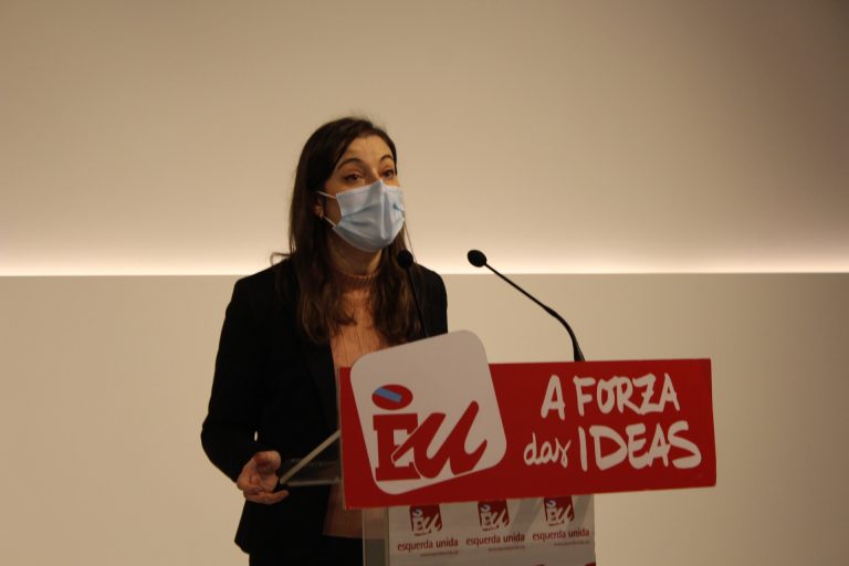 Eva Solla seguirá al frente de Esquerda Unida al imponerse a la lista que cerraba el padre de la ministra Yolanda Díaz