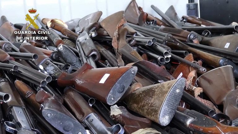 La Guardia Civil destruyó más de 3.150 armas en Galicia durante el año pasado