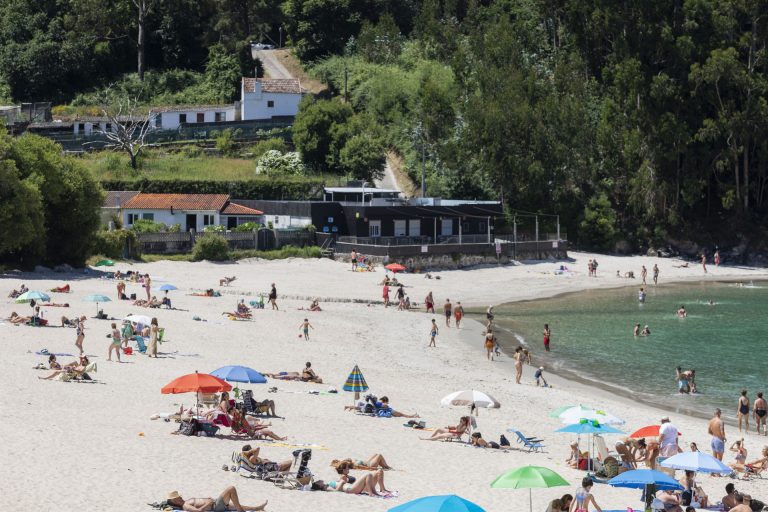 Ourense, Pontevedra y otras nueve provincias estarán este viernes en alerta amarilla por altas temperaturas