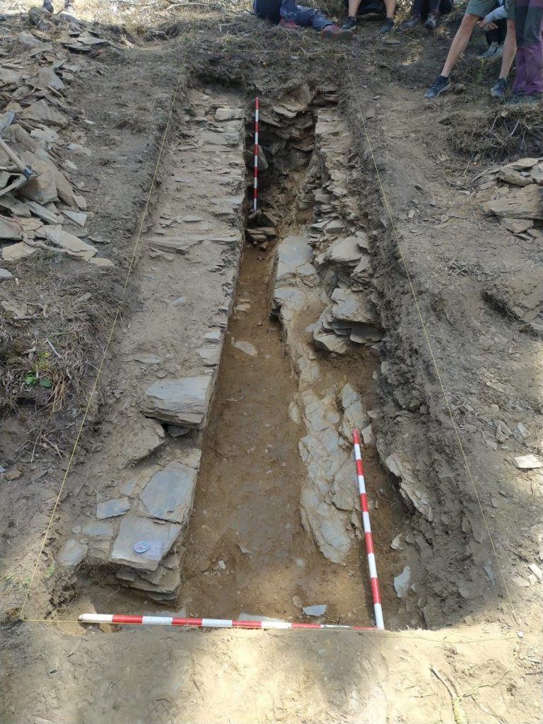 Las analíticas confirman que el yacimiento de O Castrillón, en Larouco, tiene más de 2.000 años