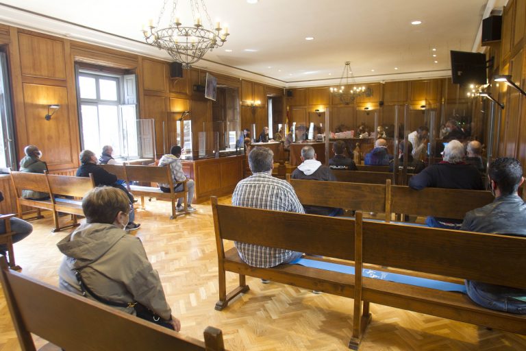 La Audiencia de Pontevedra retoma este martes el juicio por el caso del ‘Titán III’ tras suspenderse en dos ocasiones