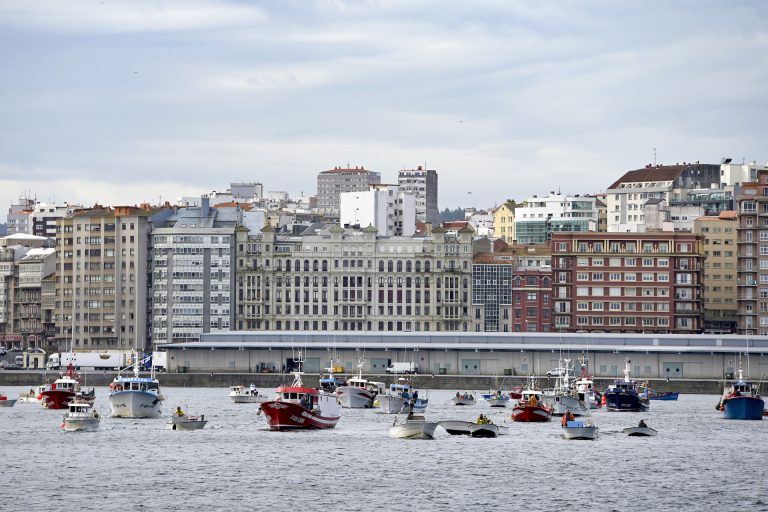 Una ruta turística guiada dará a conocer la historia del puerto de A Coruña