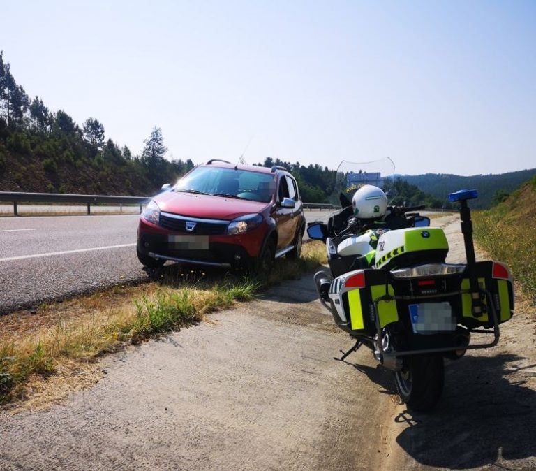 Investigado un conductor de 70 años por circular en sentido contrario por la A-75 en Verín (Ourense)