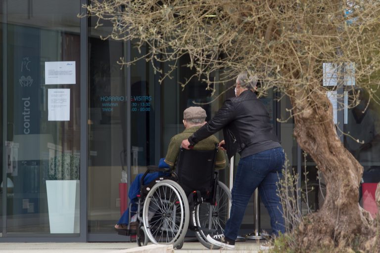 Bajan a 31 los usuarios contagiados en residencias de discapacidad de Galicia