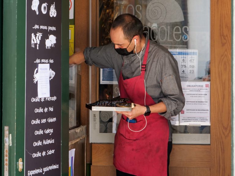 La Xunta justifica las nuevas restricciones para priorizar la «seguridad sanitaria»