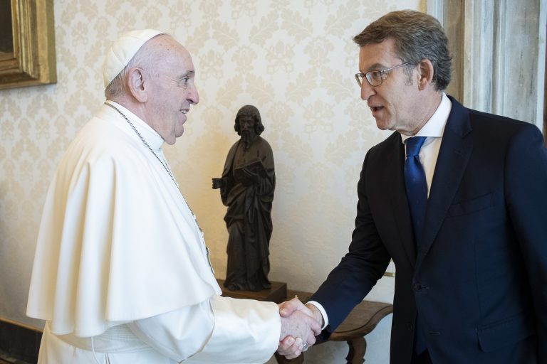 Xacobeo.- Feijóo cree que las palabras del Papa sobre visitar Santiago son «una alegría» y una «fuente de esperanza»
