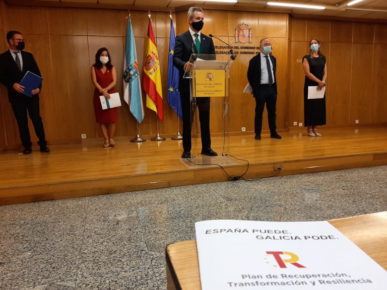 El delegado del Gobierno anima a los alcaldes de ciudades gallegas a sumarse al plan estatal de movilidad sostenible