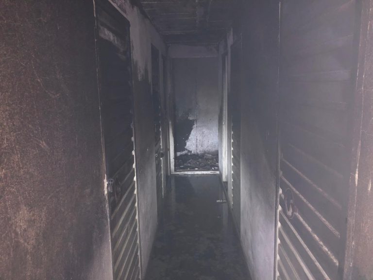 Piden casi 15 años de cárcel para un acusado de incendiar un trastero en un garaje en A Pobra do Caramiñal
