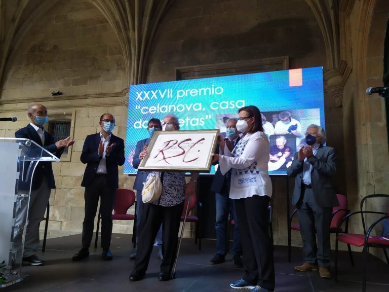 La residencia San Carlos de Celanova recibe el XXXVII premio ‘Casa dos Poetas’ por su «valentía» ante el brote de covid
