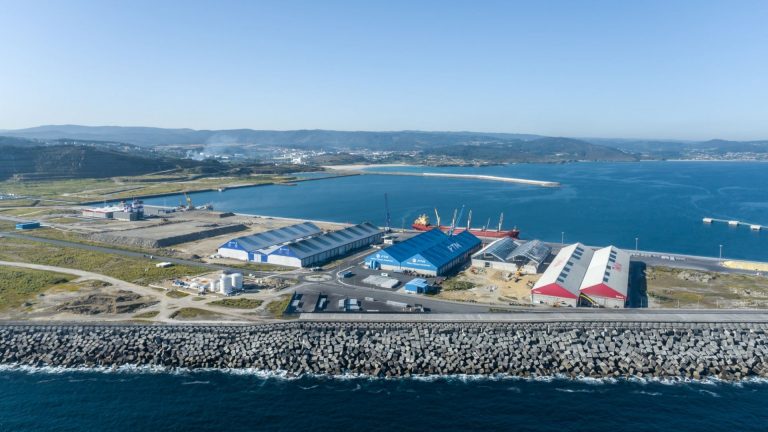 La Autoridad Portuaria de A Coruña acometerá un nuevo vial para mejorar el acceso al dique del puerto exterior
