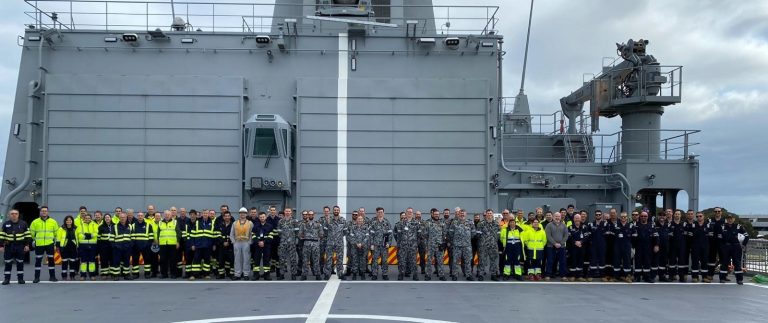 Australia firma la aceptación del segundo buque AOR construido en Navantia Ferrol