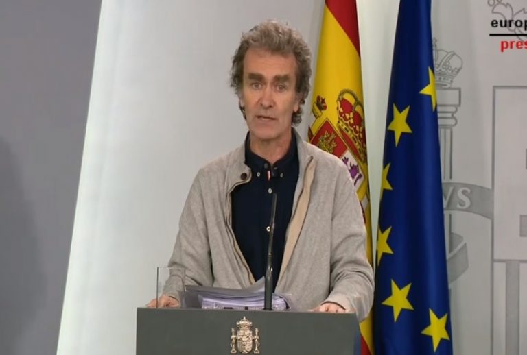 Fernando Simón avanza «una situación muy favorable en España que permitirá recuperar poco a poco la normalidad»