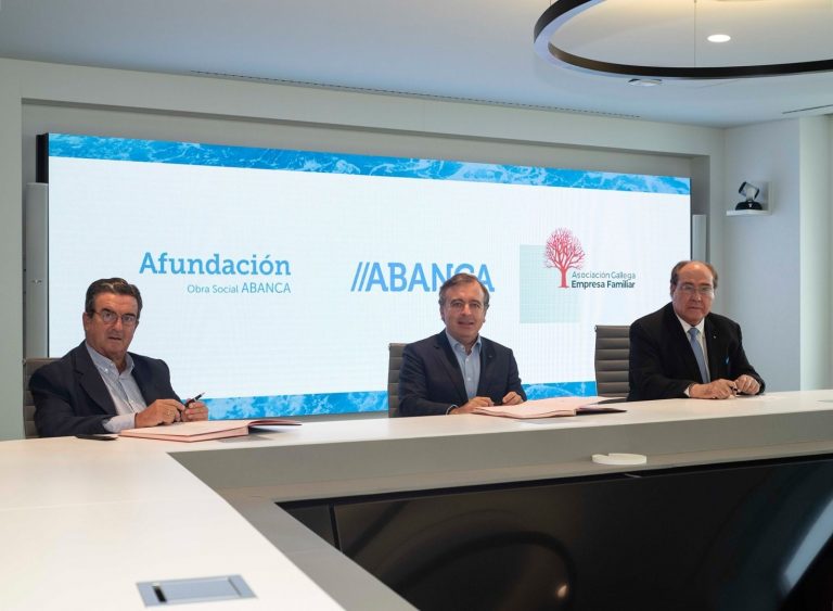 Abanca y Afundación renuevan el acuerdo con la Asociación Galega de Empresa Familiar para actividades asociativas