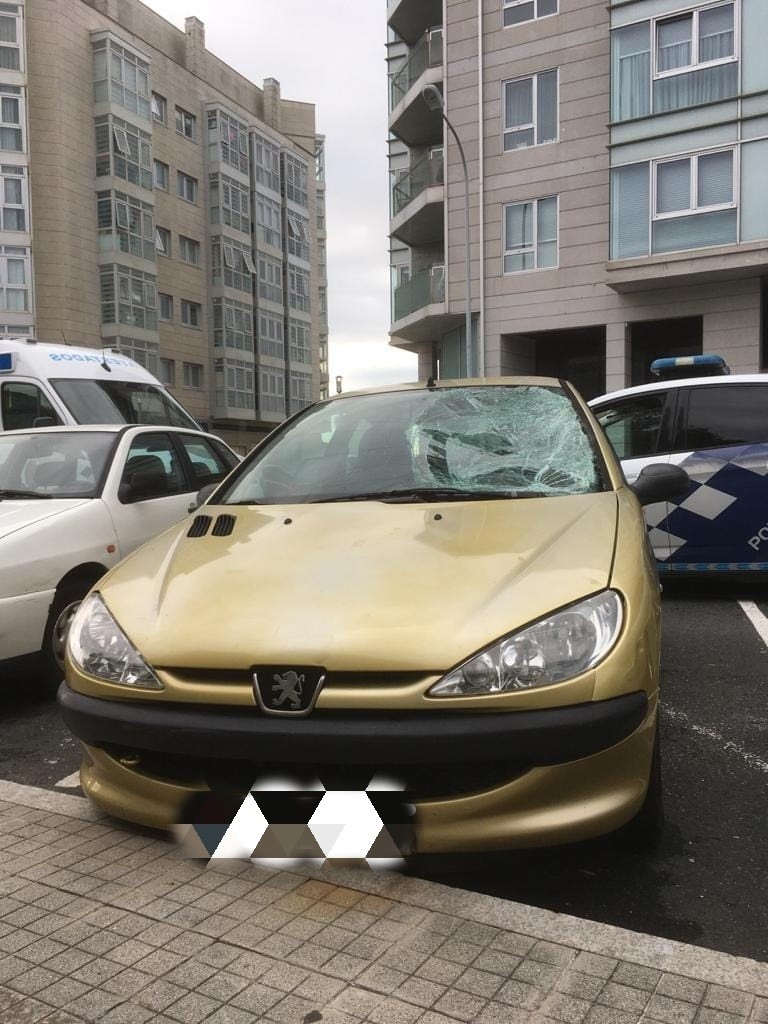 Identifican al conductor dado a la fuga tras atropellar a un hombre en A Coruña en la medianoche de jueves a viernes