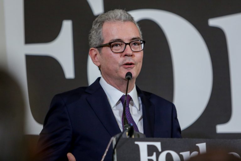 Isla dice que la posición competitiva de Inditex es «más fuerte que nunca» y cree adecuado integrar Uterqüe