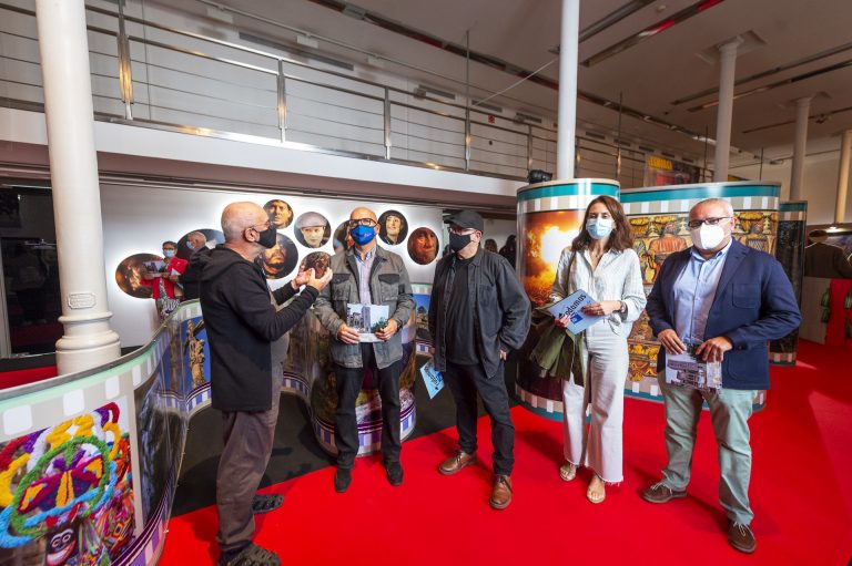 Manuel Baltar erige la provincia como «cuna del cine en Galicia» durante la inauguración de una exposición