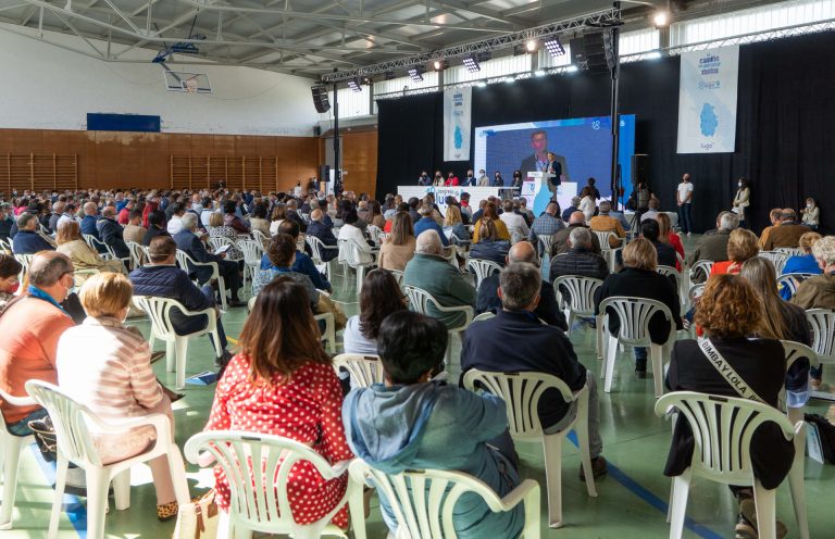 Feijóo ve un «parche» las medidas del Gobierno para bajar la luz y lamenta su política energética «descabellada»