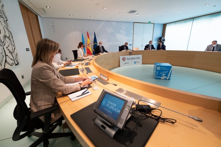 Feijóo culpa al Gobierno de que la Xunta se quede «sin cobertura para financiar» ataques del lobo