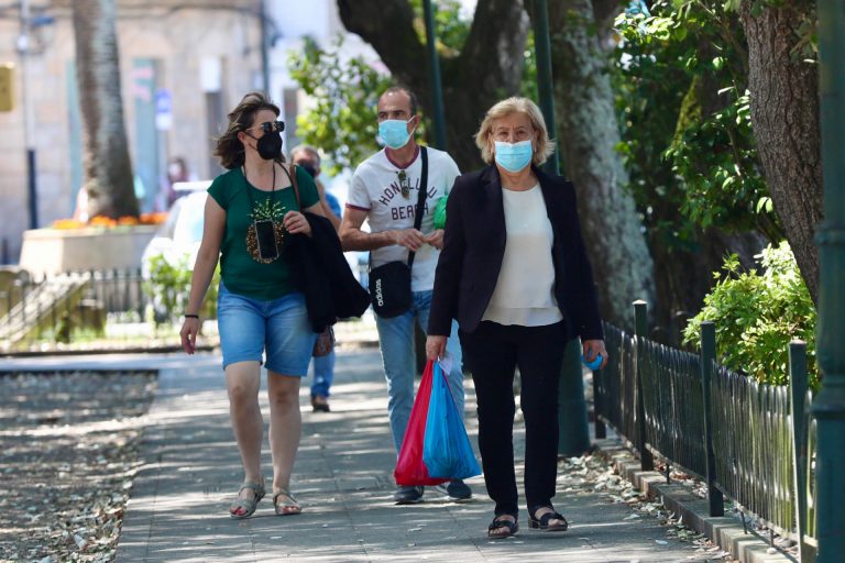 Los contagios por covid se sitúan por debajo del medio centenar y la tasa de positividad ronda el 1%