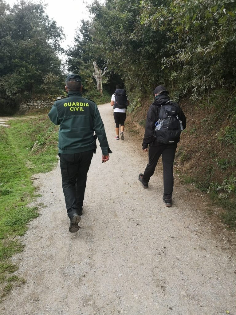 Detenidos dos ciudadanos rumanos vecinos de Lugo por estafa y coacciones a peregrinos que intimidaban durante la ruta