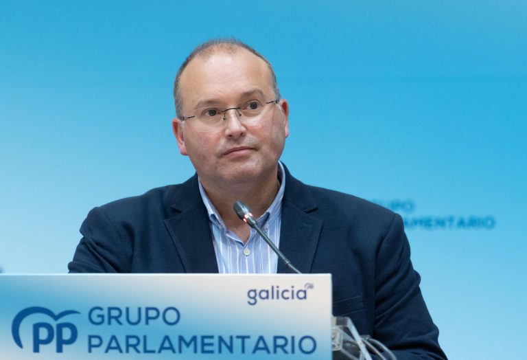 El PPdeG reivindica que Galicia tendrá unos presupuestos para 2022 «en tiempo y plazo», mientras en España «no se sabe»