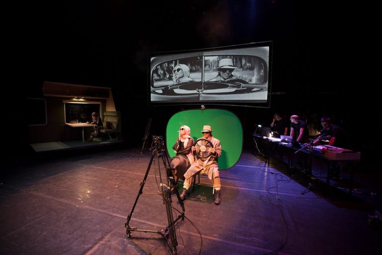 La Casa da Cultura de Sada acoge este domingo una obra de teatro sobre María Casares por los 25 años de su muerte
