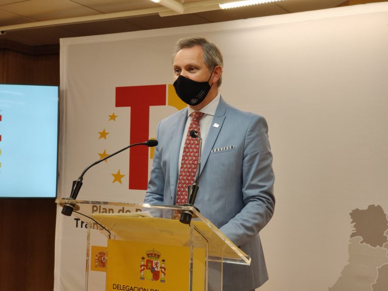 El Gobierno reivindica la inversión «histórica» en Galicia frente a los «lamentos» de la Xunta