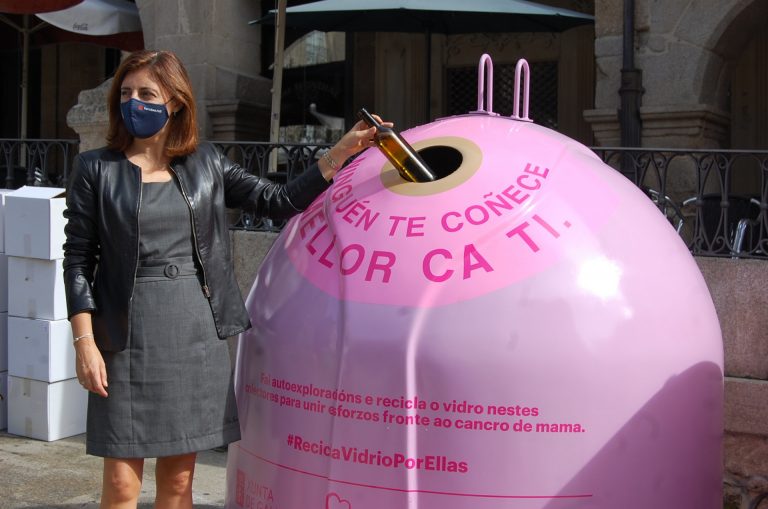 Una campaña donará un euro a la lucha contra el cáncer de mama por cada kilo de vidrio reciclado en 19 municipios