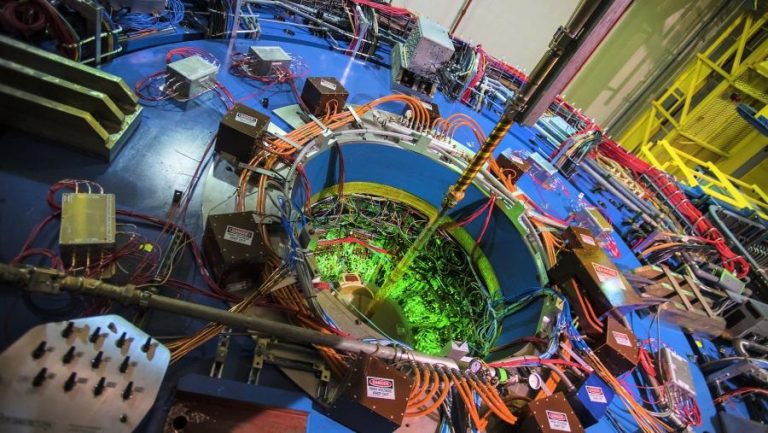 Un descubrimiento sobre partículas energéticas confirma una predicción hecha por físicos gallegos hace 25 años